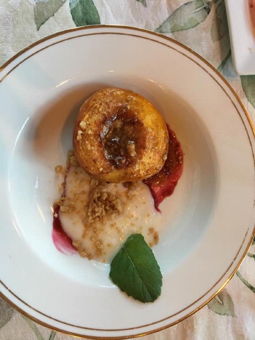 North Lodge on Oakland Bed and Breakfast image 2